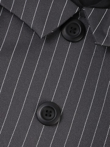 LapaPlus Kleid in Grau