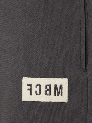 Tapered Pantaloni 'Emilio' di FCBM in grigio