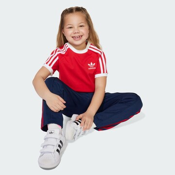 ADIDAS ORIGINALS Shirt 'Adicolor Trefoil' in Rood