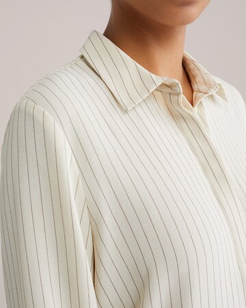 WE Fashion - Blusa en blanco