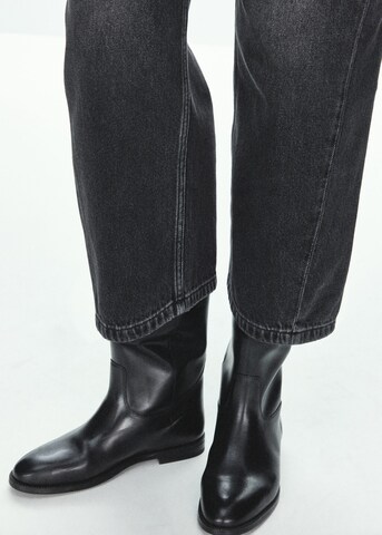 Barrel Jeans 'BIMBA' di MANGO in nero: frontale