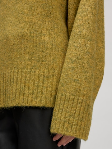 EDITED Sweater 'Lahela' in Green