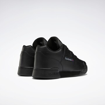 Sneaker bassa 'Workout Plus' di Reebok in nero