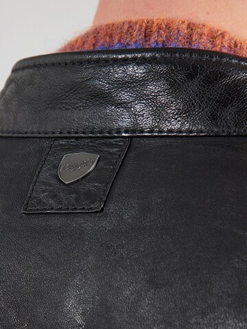 Mauritius Välikausitakki 'Roley' värissä musta