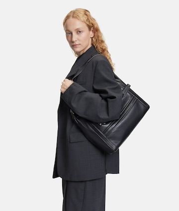 Liebeskind Berlin Shoulder bag 'Delia' in Black: front