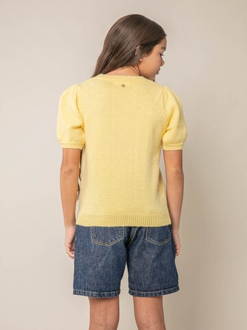 Pull-over 'NEVALIA' Deeluxe en jaune