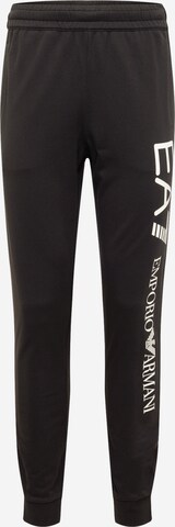 Tapered Pantaloni di EA7 Emporio Armani in nero: frontale