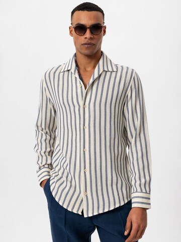 Antioch - Ajuste regular Camisa en beige