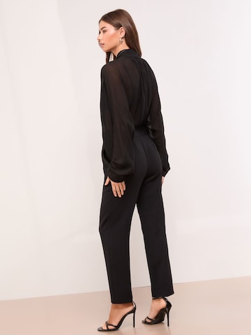 Lipsy Zúžený Kalhoty – černá