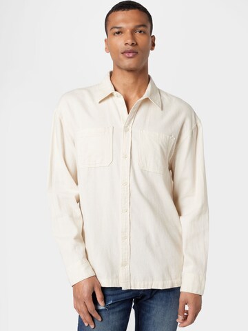 Coupe regular Chemise HOLLISTER en beige : devant