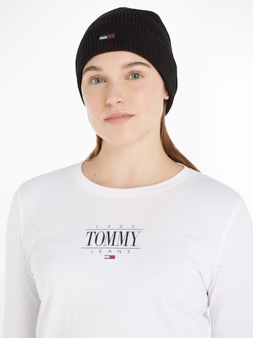 Tommy Jeans Pipo värissä musta: edessä