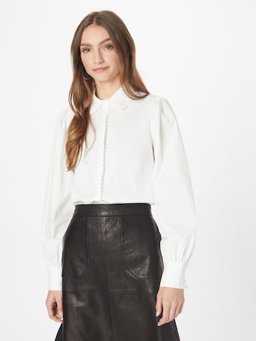 Sofie Schnoor Blouse in White: front