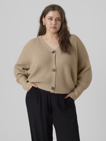 Vero Moda Curve Gebreid vest 'LEA' in Beige: voorkant