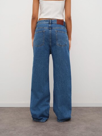 RÆRE by Lorena Rae Wide leg Jeans 'Anais' in Blauw