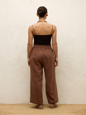 MANUKA Wide leg Trousers in Brown