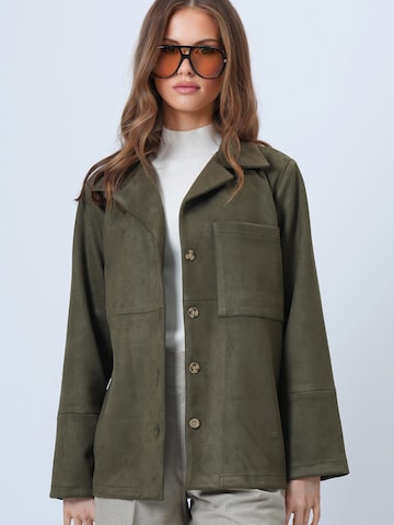 Trend Alaçatı Stili Φθινοπωρινό και ανοιξιάτικο μπουφάν σε πράσινο: μπροστά