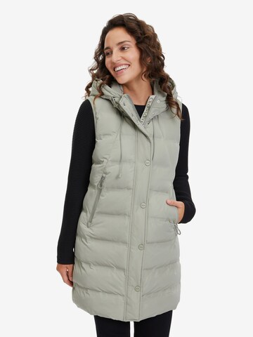 Betty Barclay Vest in Green: front