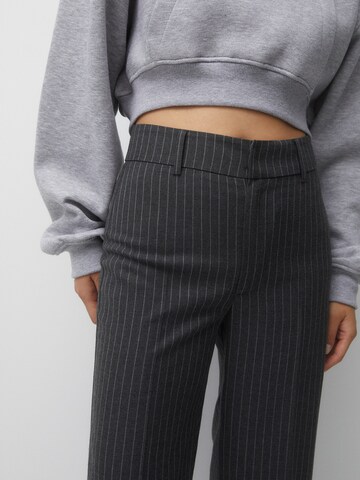 Pull&Bear Regular Trousers in Grey