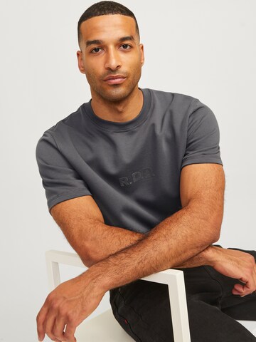 JACK & JONES Bluser & t-shirts i grå