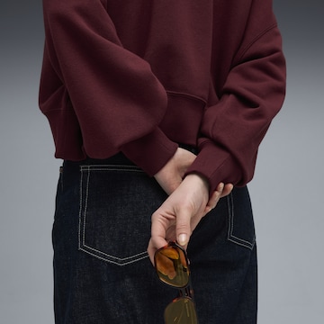 Sweat-shirt 'Essentials' PUMA en rouge