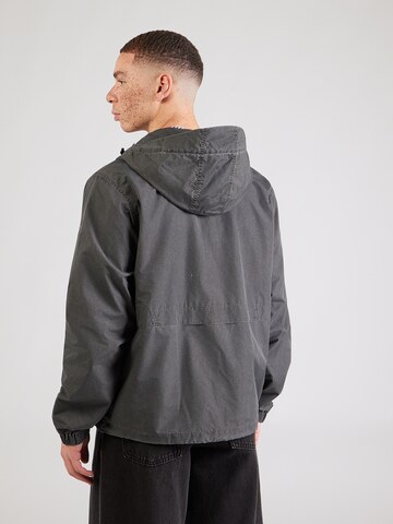 Iriedaily - Chaqueta de entretiempo 'Ghostmode' en negro