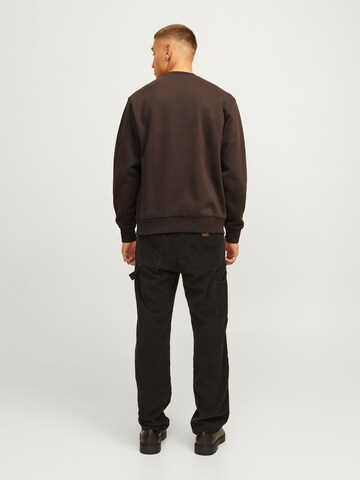 JACK & JONES Μπλούζα φούτερ 'JJEUrban Edge' σε καφέ
