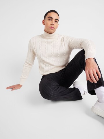 Lindbergh Sweater in White: front