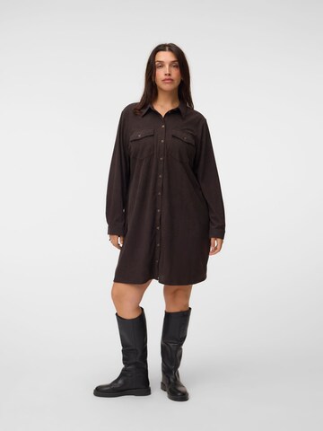 Vero Moda Curve - Vestido camisero 'VMCVilja' en marrón