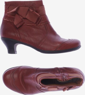 BRAKO Dress Boots in 39 in Red: front