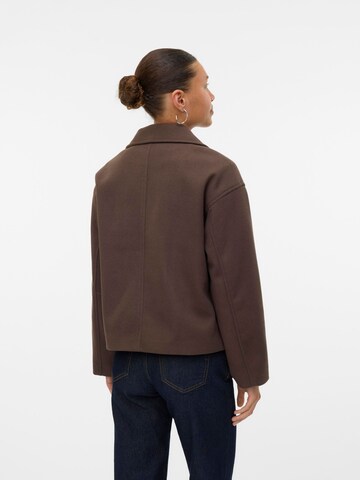 VERO MODA - Chaqueta de entretiempo 'VMVinceline' en marrón