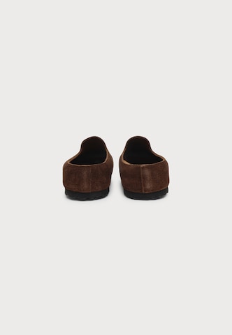 BIRKENSTOCK Pantofle 'Amsterdam' – hnědá