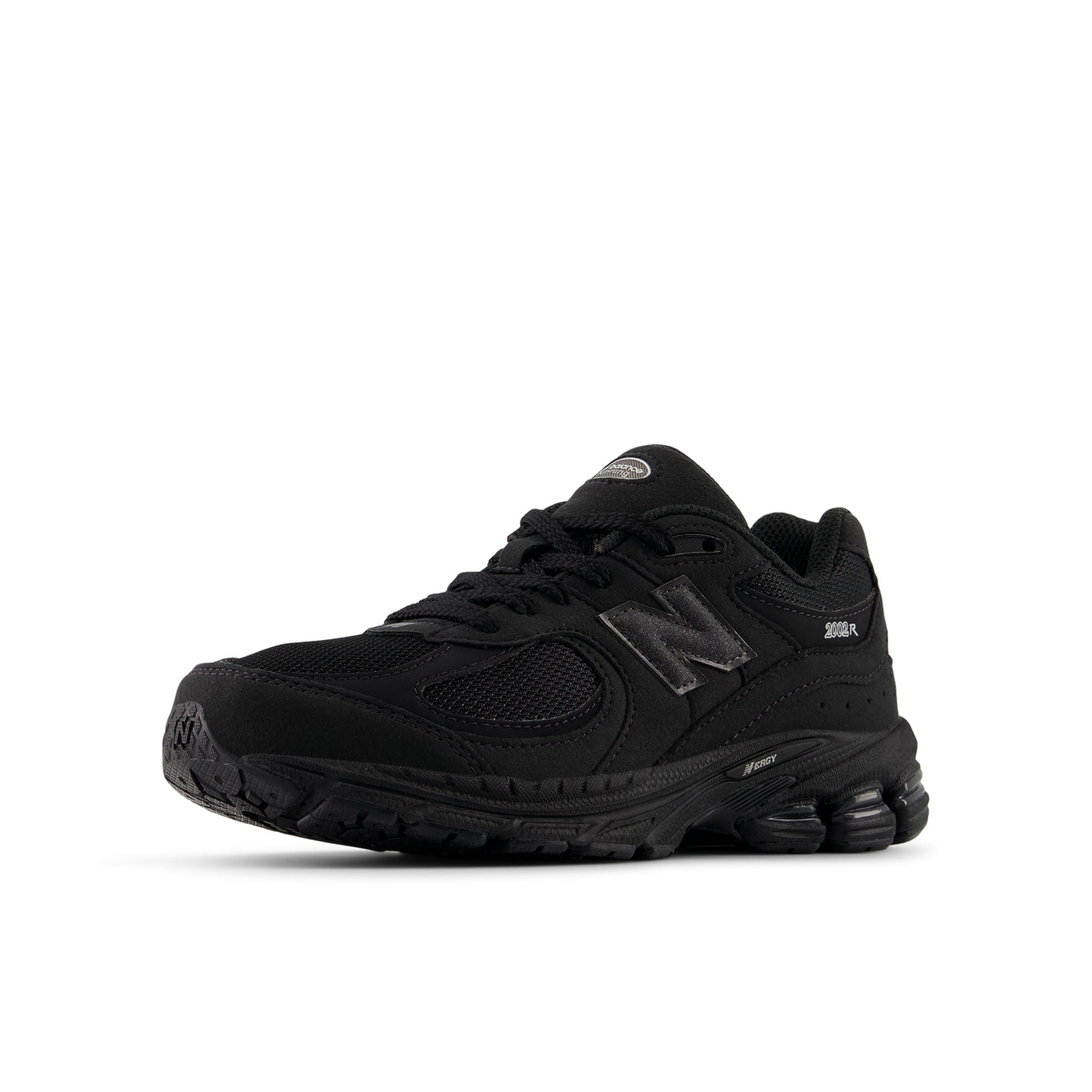 new balance Sneaker '2002' in Schwarz: Vorderseite