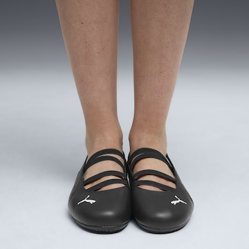 PUMA Ballerina in Schwarz