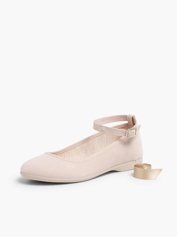 Ballerina di Pisamonas in beige: frontale