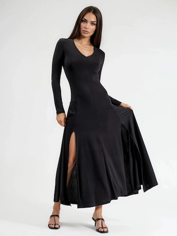 Qu Style Dress in Black