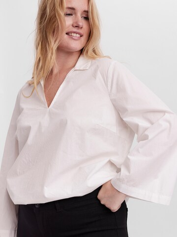 Chemisier Vero Moda Curve en blanc