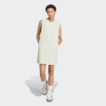 Robe de sport 'SEASONALS' ADIDAS SPORTSWEAR en marron : devant