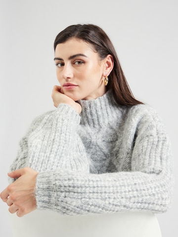 VILA ROUGE Sweater 'BOUDICA' in Grey