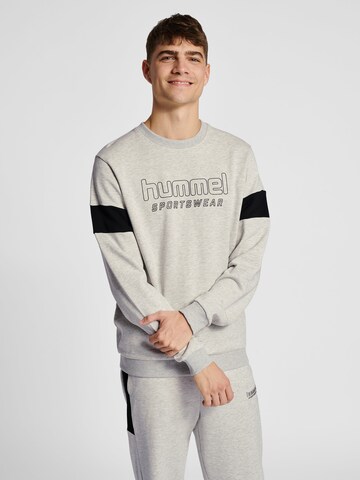Hummel Sweatshirt in Beige: front