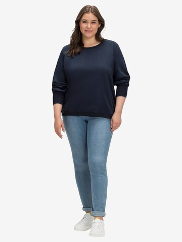 SHEEGO Sweatshirt in Blue