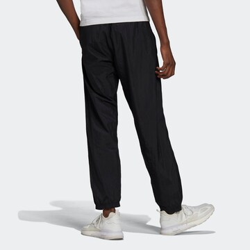 Tapered Pantaloni de la ADIDAS ORIGINALS pe negru