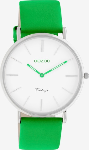 OOZOO Analog Watch in Green: front