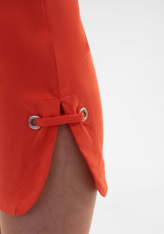Navigazione Slim fit Pleated Pants in Orange