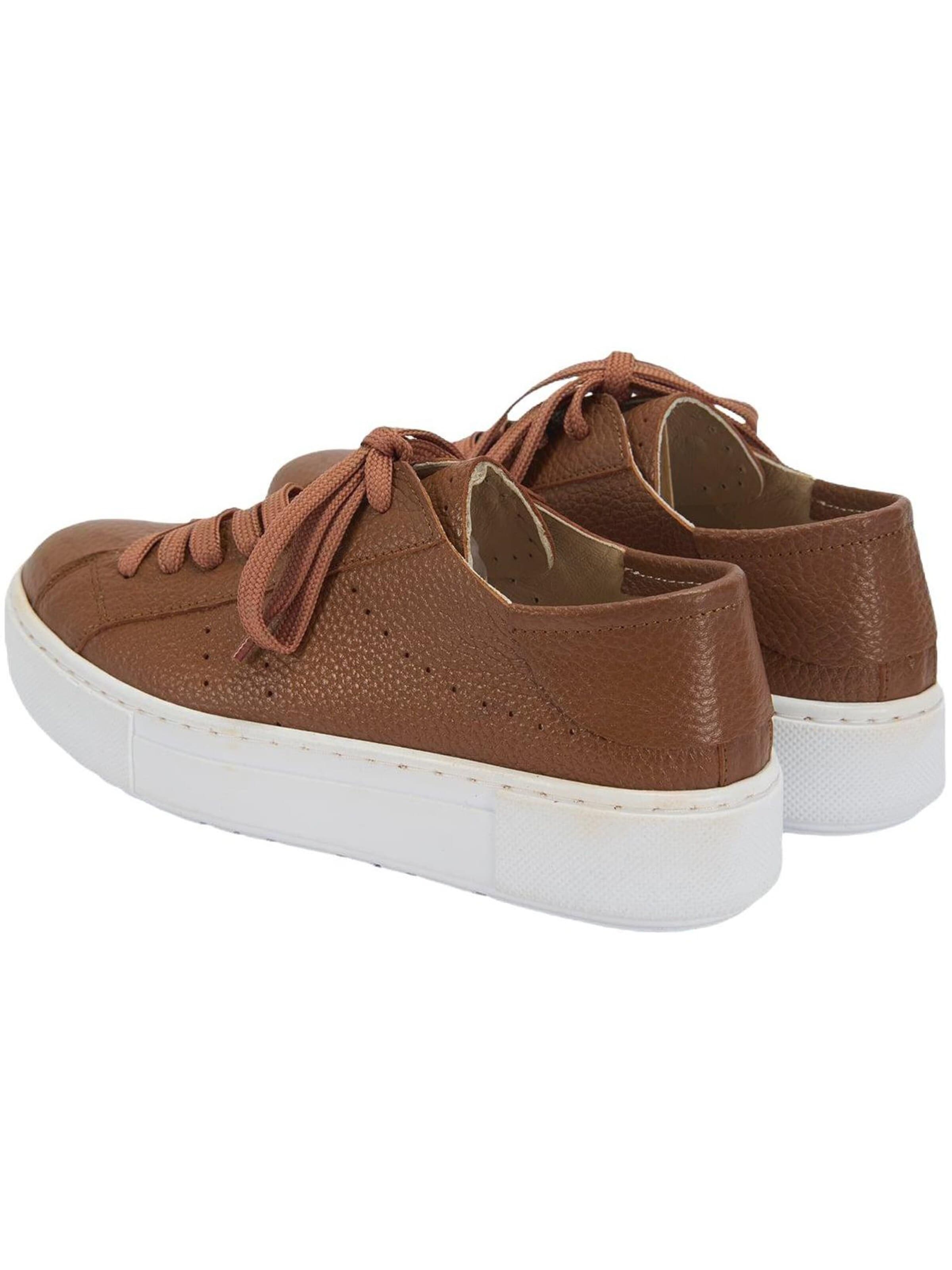 Desa Classic Flats 'Trainer' in Brown