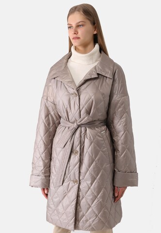 baronia Winter Coat in Beige: front