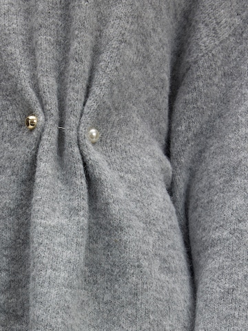 EDITED Pullover 'Noorie' i grå