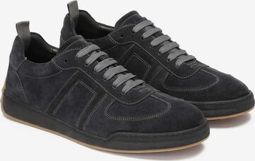 Sneaker bassa di Kazar in nero