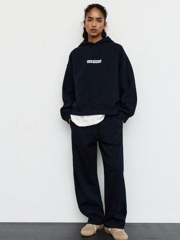 Pull&Bear Sweatshirt in Blau