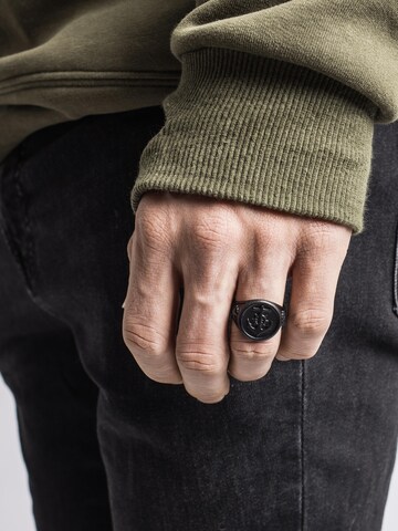 Akitsune Ring 'Portus' in Black