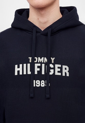 TOMMY HILFIGER Свитшот в Синий